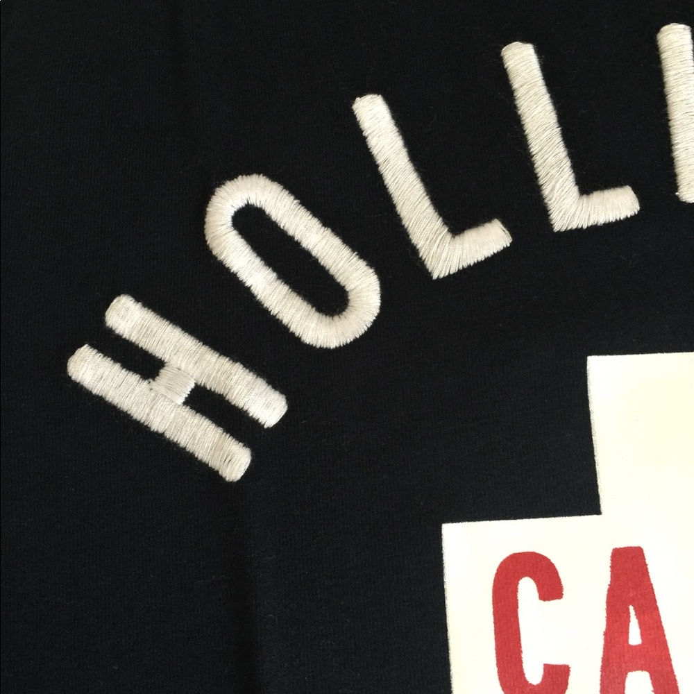 NWT Hollister Classic logo tee - Picture 4 of 5